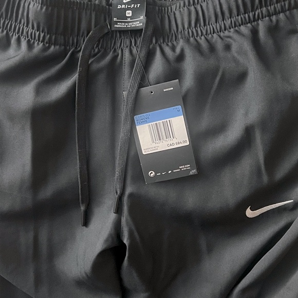 Woman’s Med Nike Track Pants - Picture 1 of 6